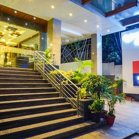 Myspace Hotels Silverstar Bangalore Exterior foto