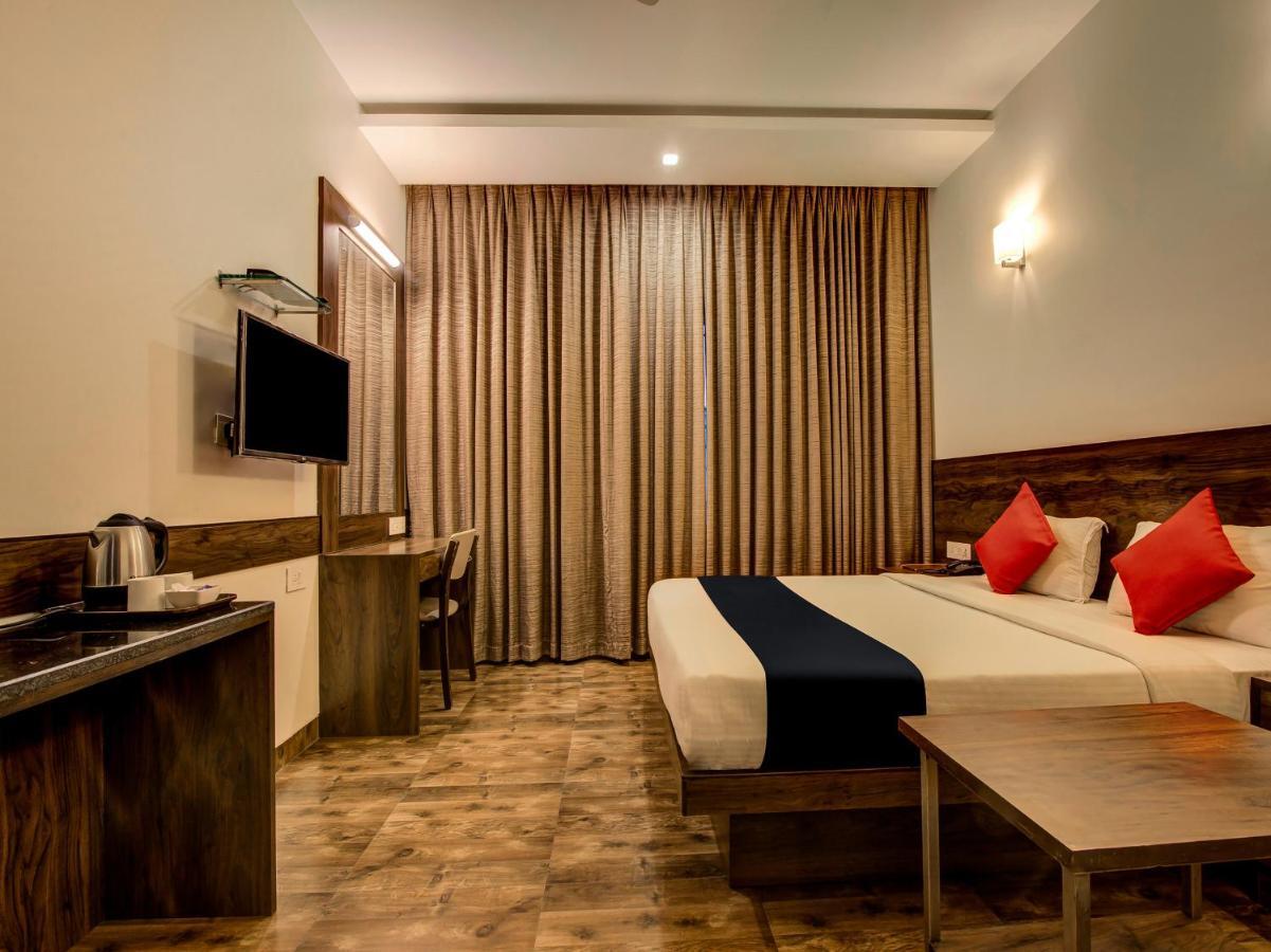 Myspace Hotels Silverstar Bangalore Exterior foto